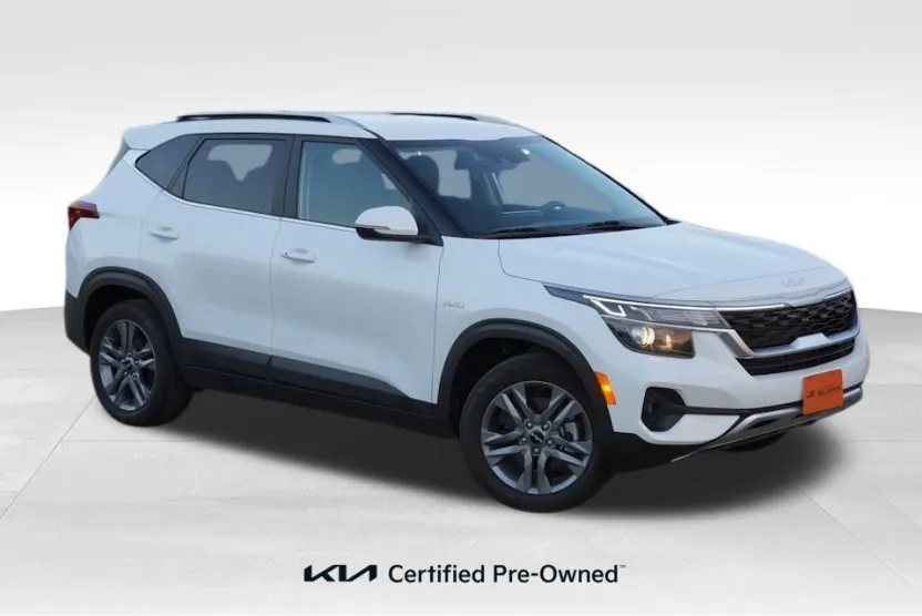 2023 Kia Seltos S photo 1
