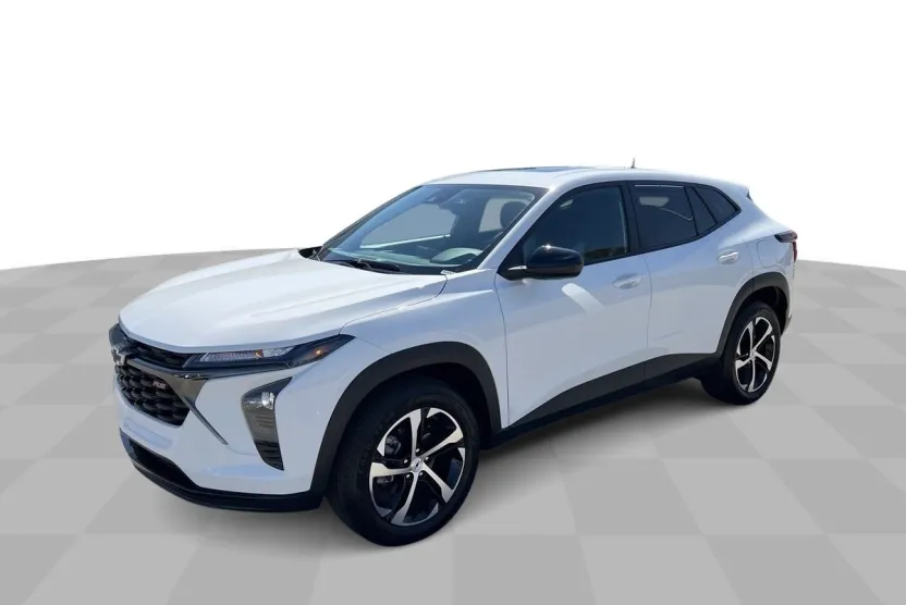 2024 Chevrolet Trax photo 1