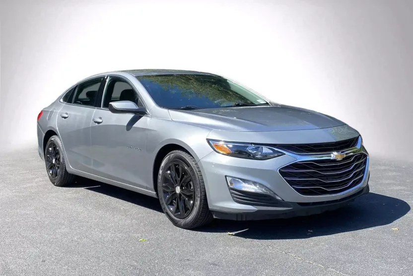 2024 Chevrolet Malibu 1LT photo 1