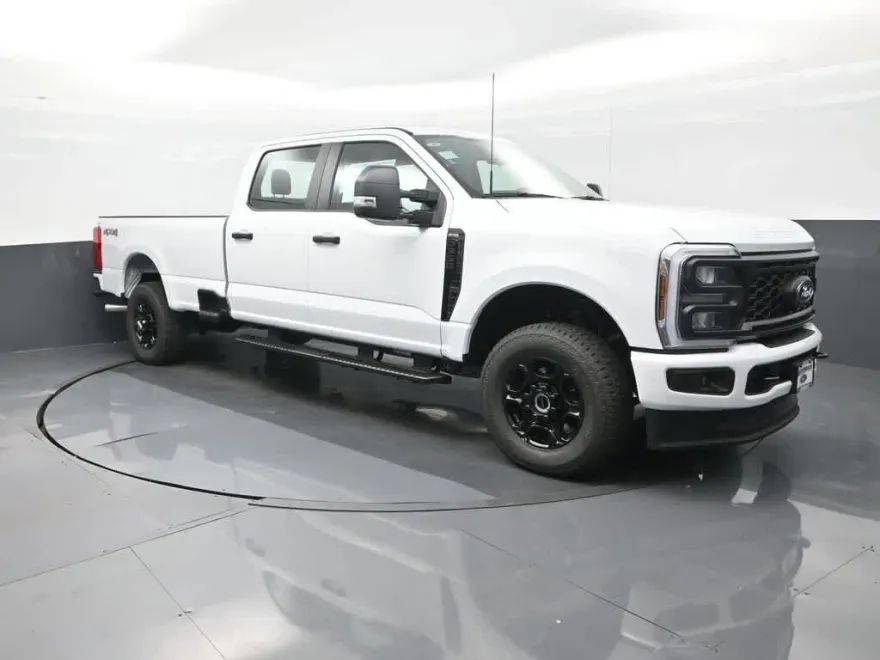 2026 Ford F-350 XL photo 1