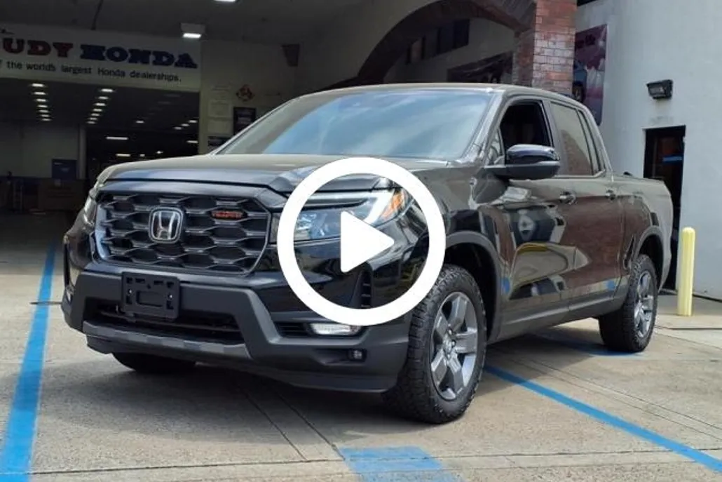 2024 Honda Ridgeline TrailSport photo 1