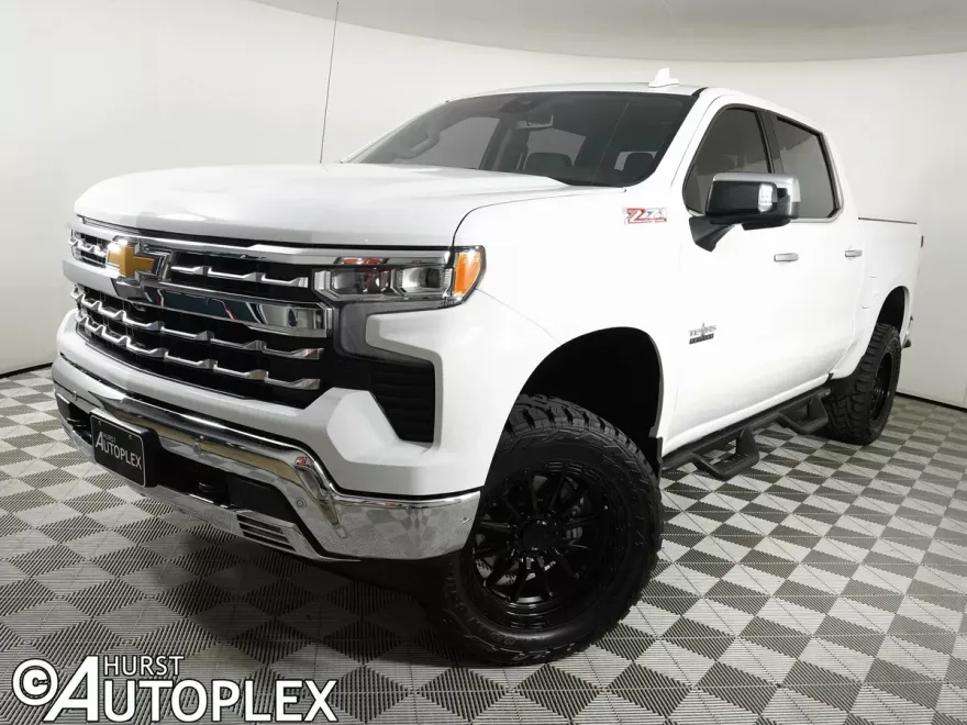 2025 Chevrolet Silverado 1500 LTZ photo 1