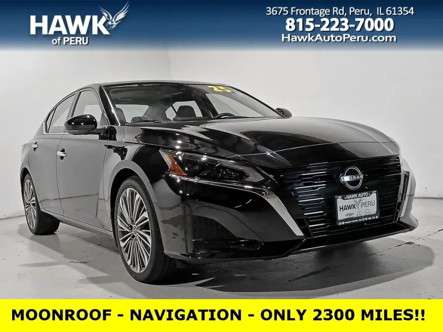 2025 Nissan Altima 2.5 SL photo 1