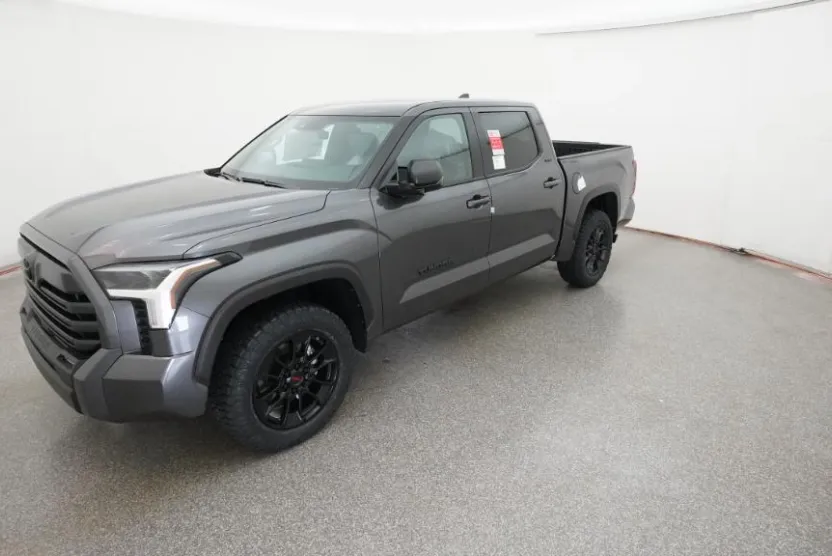 2026 Toyota Tundra SR5 CrewMax photo 1