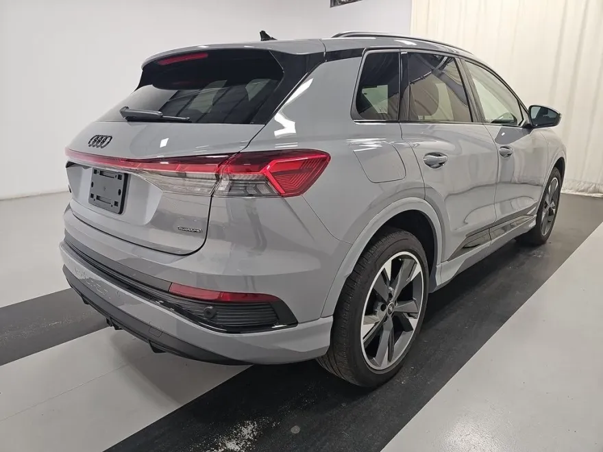 2024 Audi Q4 50 55 E-tron Premium photo 1