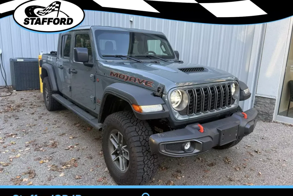 2025 Jeep Gladiator Mojave photo 1