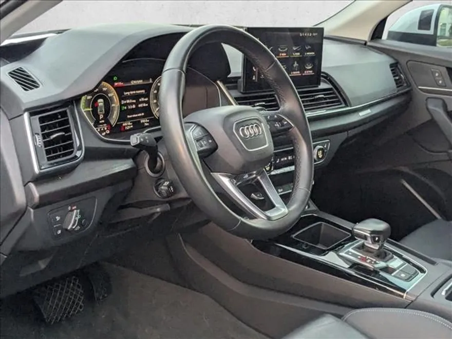 2022 Audi Q5 S line Premium photo 1