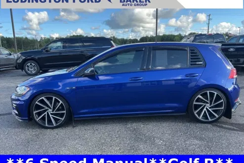 2019 Volkswagen Golf R 4Motion photo 3