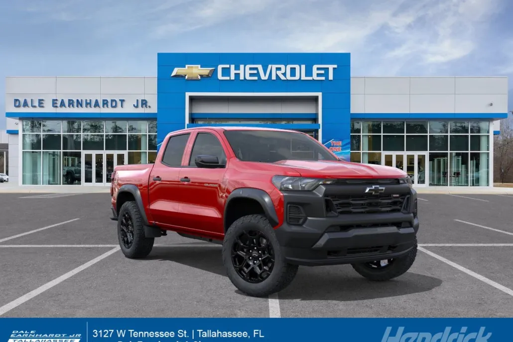 2026 Chevrolet Colorado Trail Boss photo 1