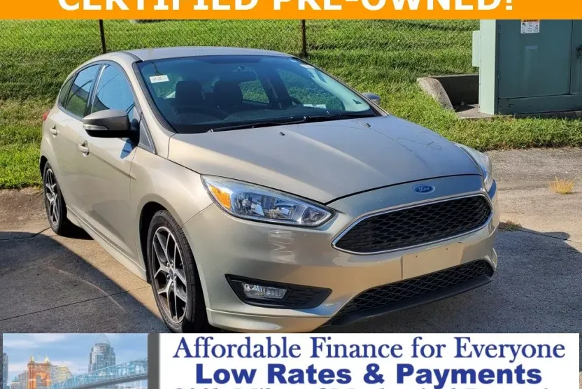 2016 Ford Focus SE photo 1