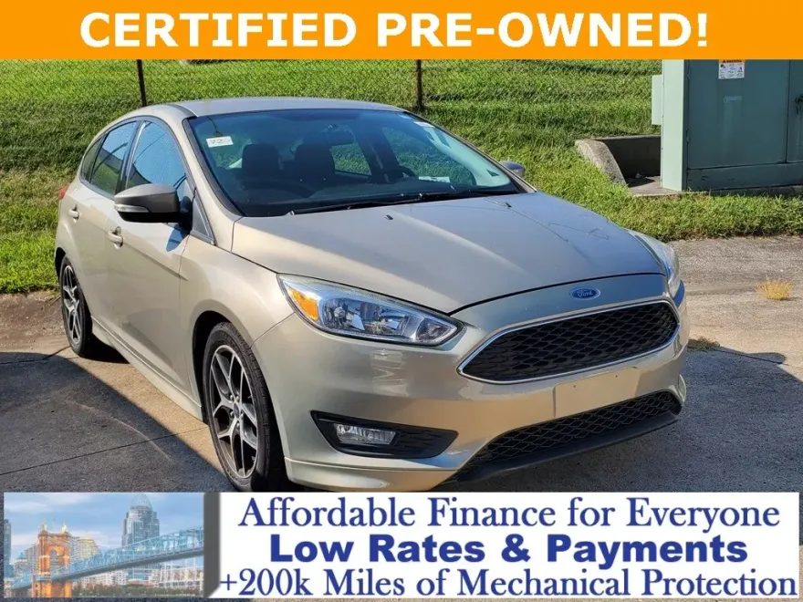 2016 Ford Focus SE photo 1