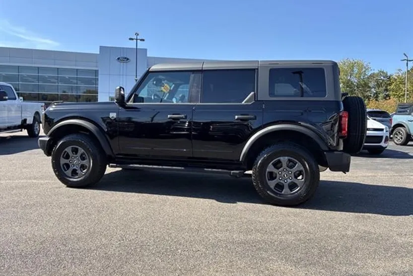 2024 Ford Bronco Big Bend photo 1
