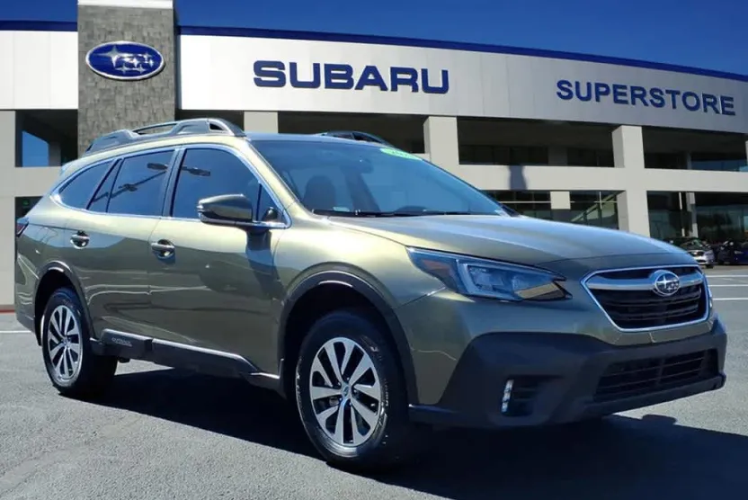 2022 Subaru Outback Premium photo 1