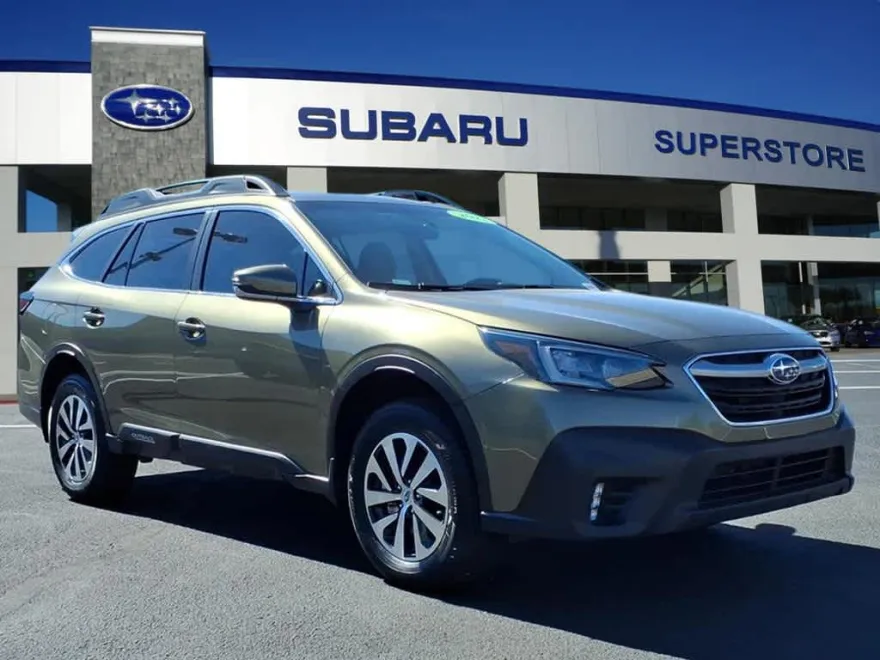2022 Subaru Outback Premium photo 1