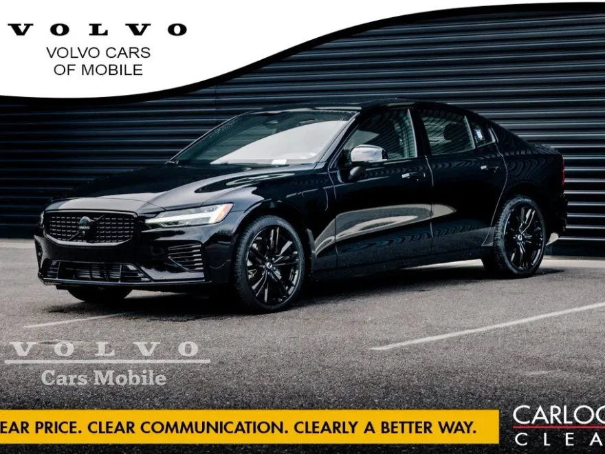 2024 Volvo S60 T8 Plus Black Edition photo 1