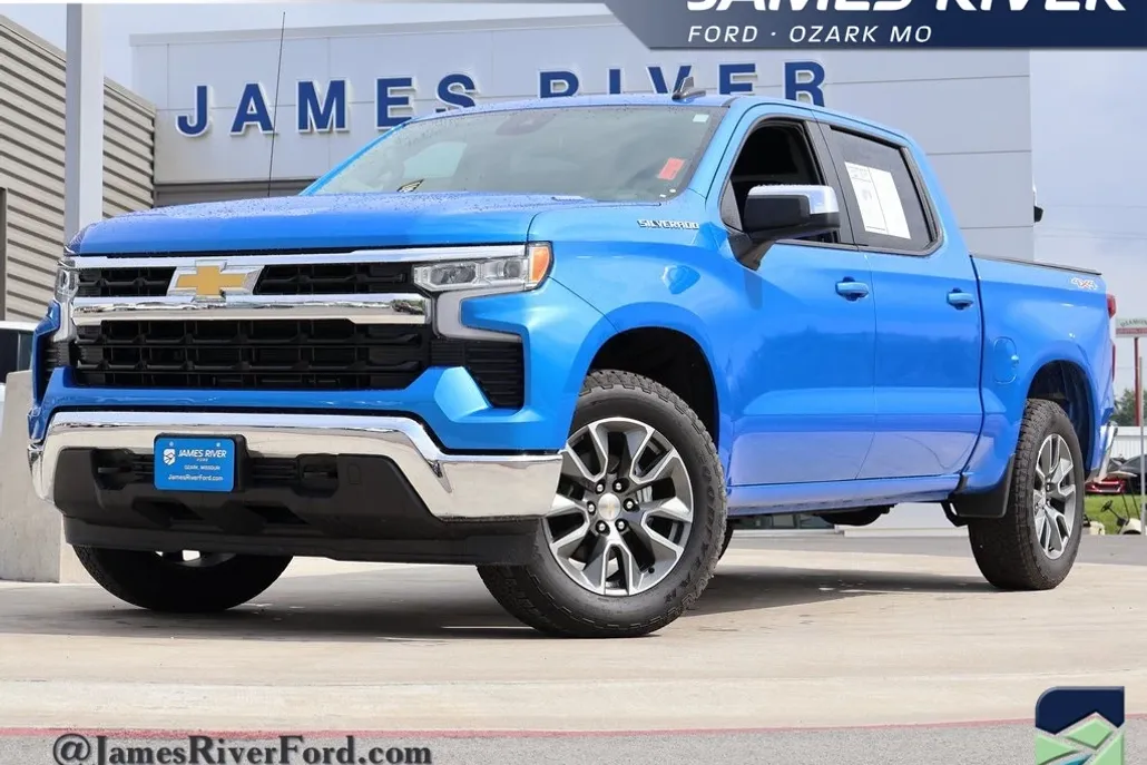 2025 Chevrolet Silverado 1500 LT photo 1