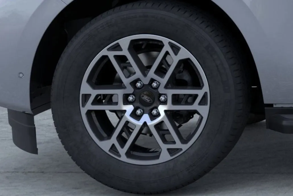 2025 Ford Expedition photo 1