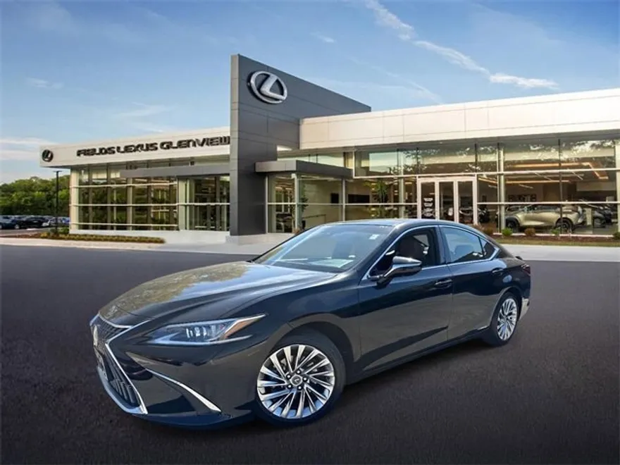 2022 Lexus ES 300h Luxury photo 1