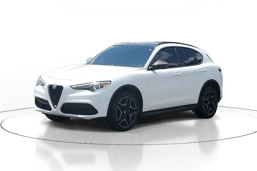 2019 Alfa Romeo Stelvio Ti Sport photo 1