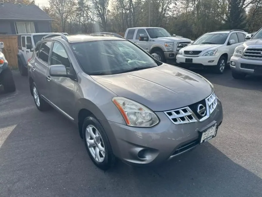 2011 Nissan Rogue photo 1