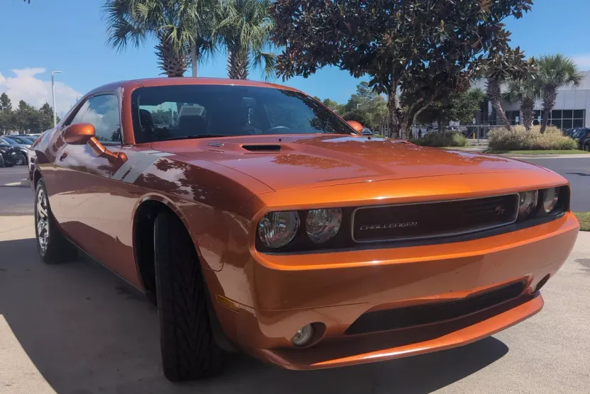 2011 Dodge Challenger R/T photo 1