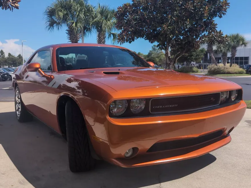 2011 Dodge Challenger R/T photo 1