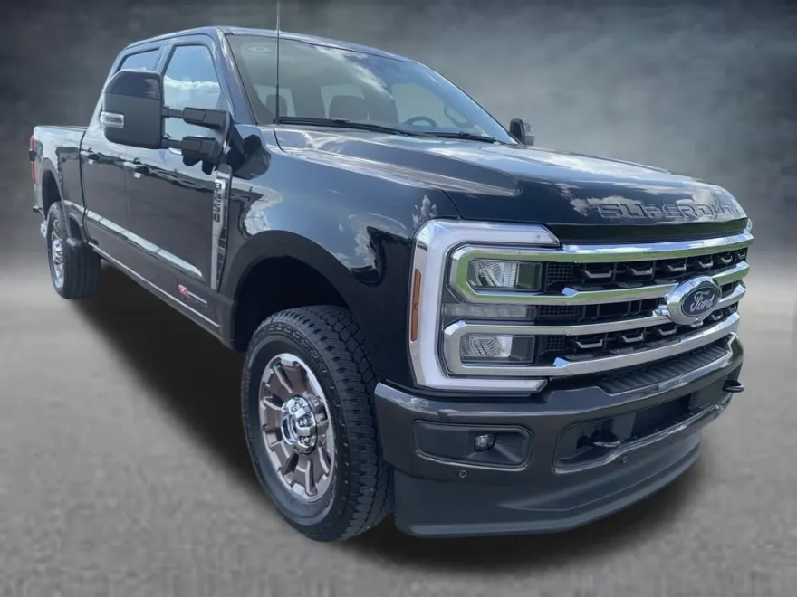 2025 Ford F-250 King Ranch photo 1