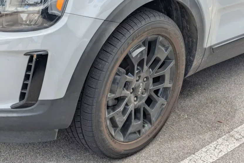 2022 Kia Telluride SX photo 1