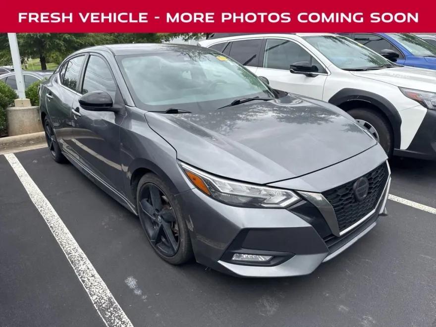 2021 Nissan Sentra SR photo 1