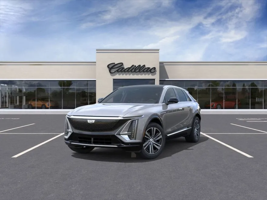 2025 Cadillac Lyriq Luxury photo 8