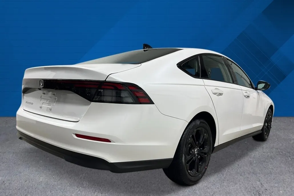 2025 Honda Accord SE photo 1