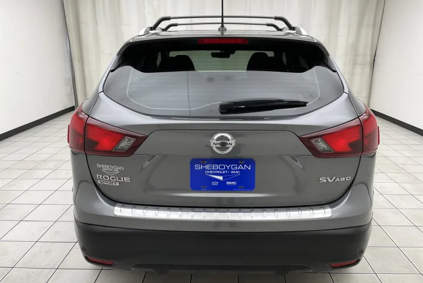 2019 Nissan Rogue Sport SV photo 1