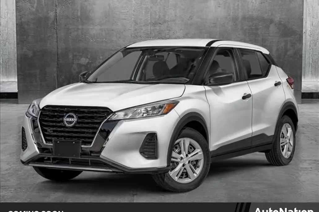 2025 Nissan Kicks Play S photo 1