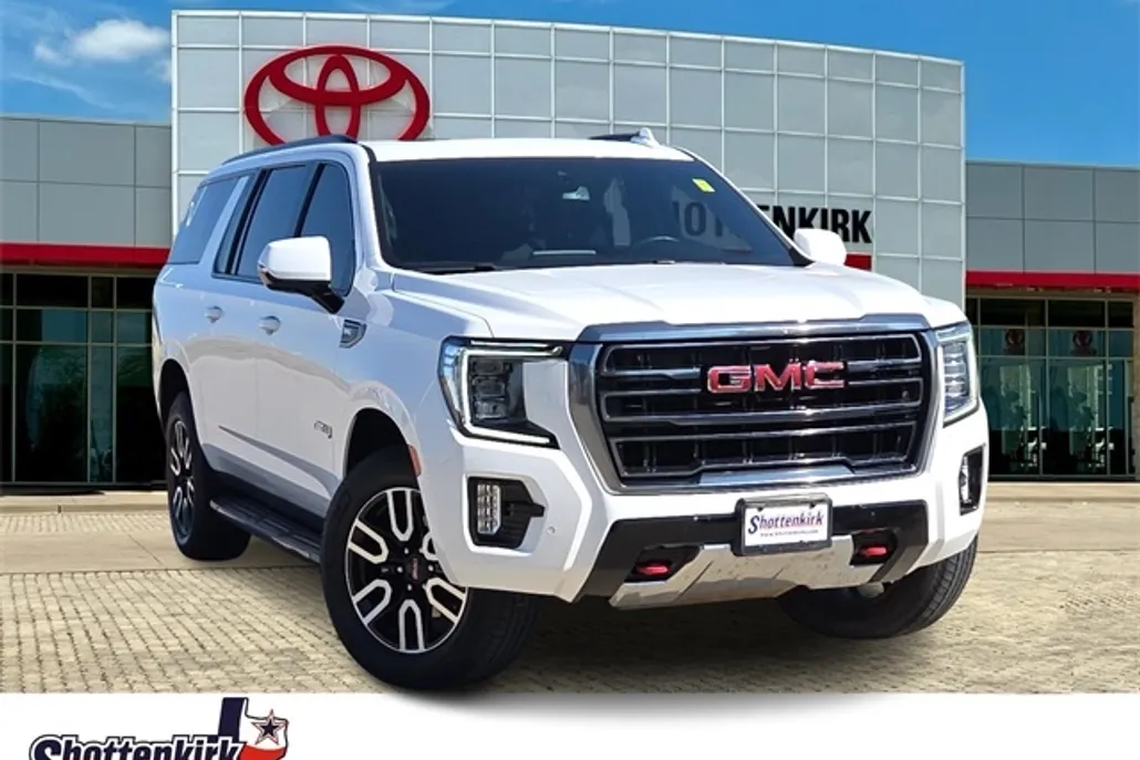 2022 Gmc Yukon XL AT4 photo 1