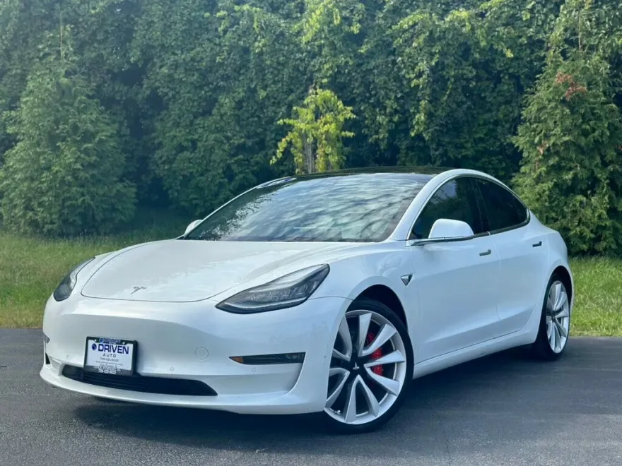2019 Tesla Model 3 Performance photo 1