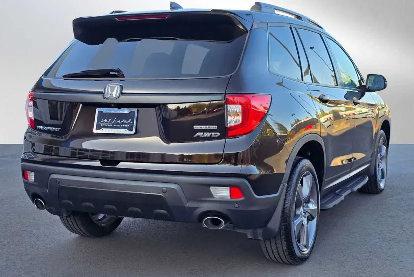2020 Honda Passport Touring photo 1