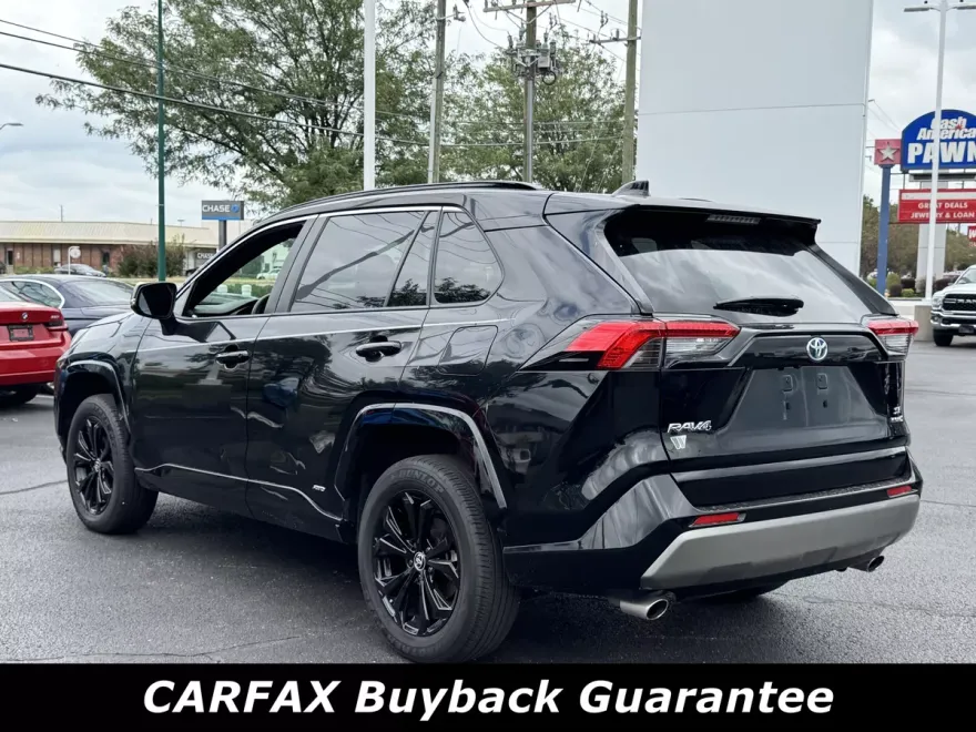 2024 Toyota RAV4 Hybrid SE photo 1