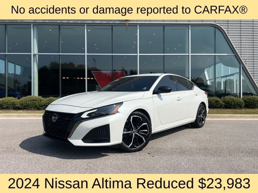 2024 Nissan Altima 2.5 SR photo 1