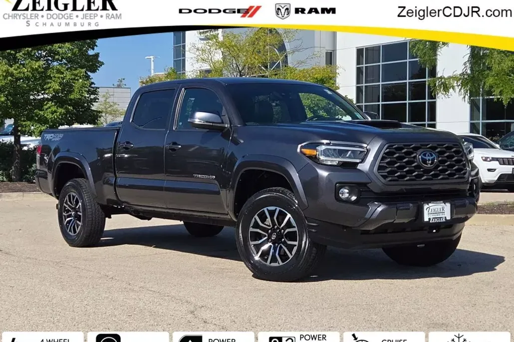 2020 Toyota Tacoma TRD Sport photo 1