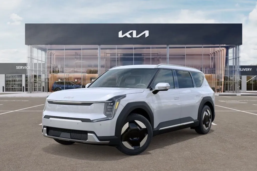 2026 Kia EV9 Land photo 1