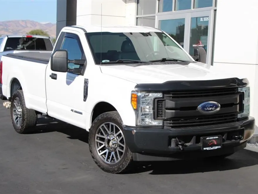 2017 Ford F-250 XL photo 1