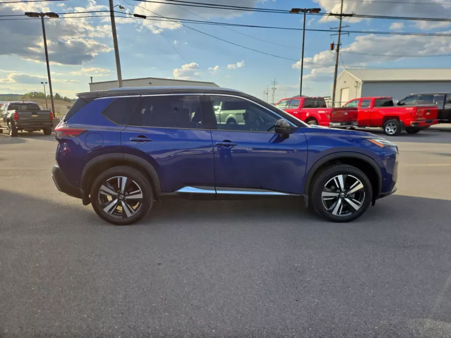 2021 Nissan Rogue Platinum photo 1