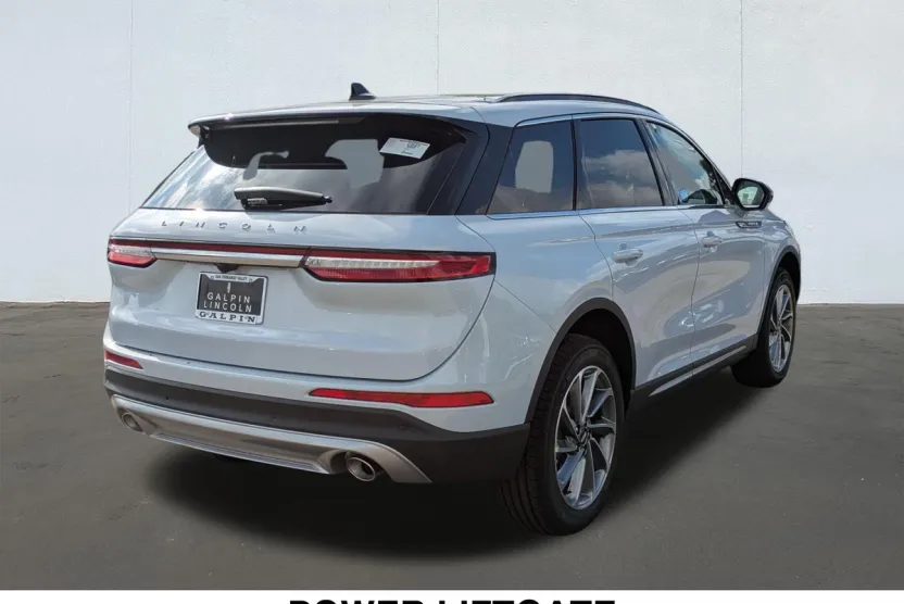 2025 Lincoln Corsair Premiere photo 1