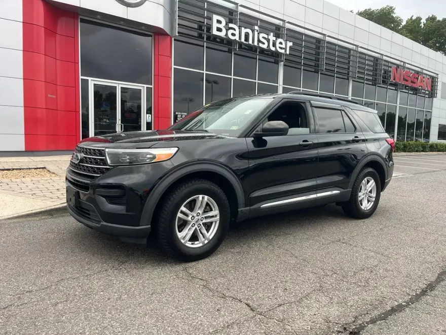 2020 Ford Explorer XLT photo 1
