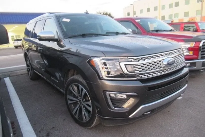 2021 Ford Expedition MAX Platinum photo 1