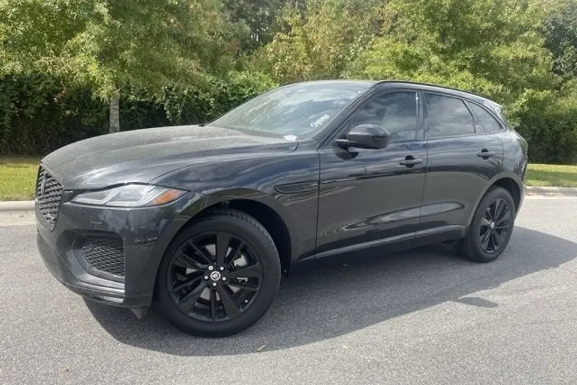 2025 Jaguar F-PACE P250 R-Dynamic S photo 1