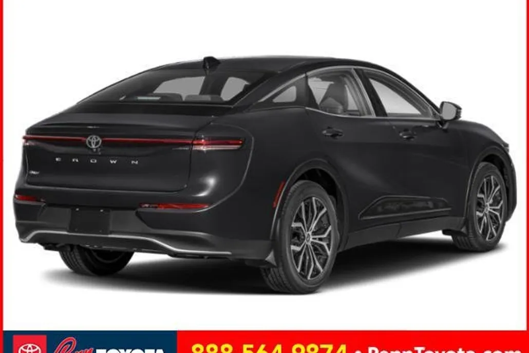 2025 Toyota Crown XLE photo 1