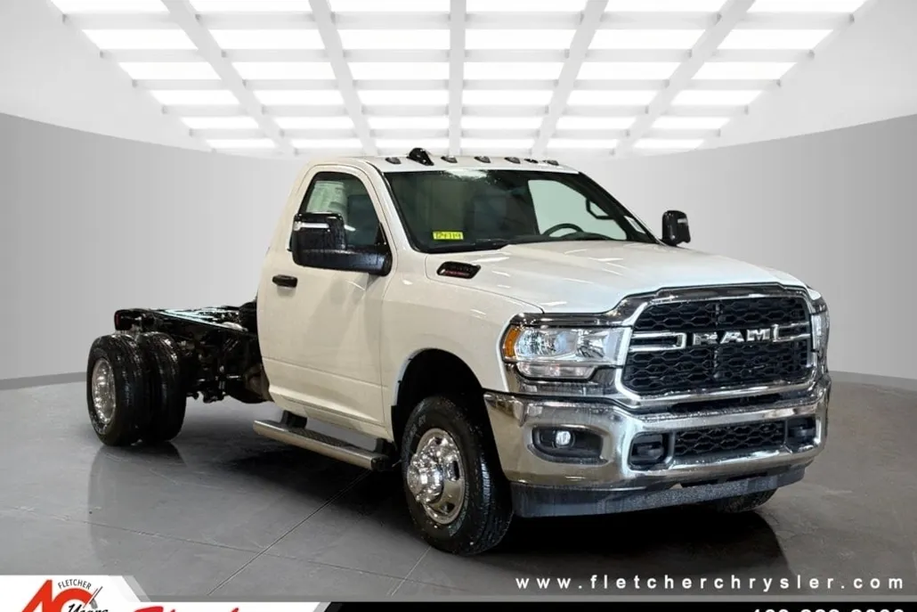 2024 Ram 3500 Tradesman photo 1
