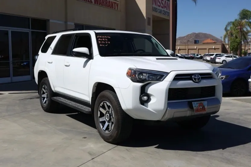 2024 Toyota 4Runner TRD Off-Road photo 1