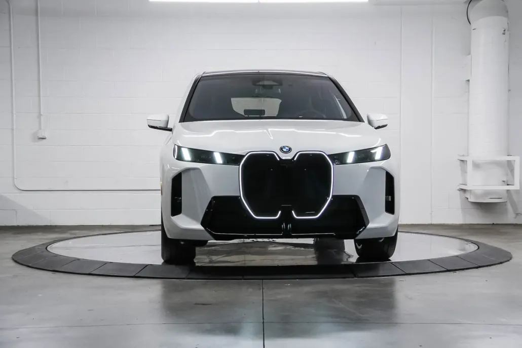 2026 Bmw iX photo 1